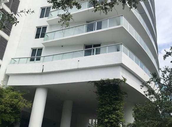 Baltus House Apartments - Miami, FL