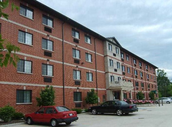 Onan Place Apartments - Waukegan, IL