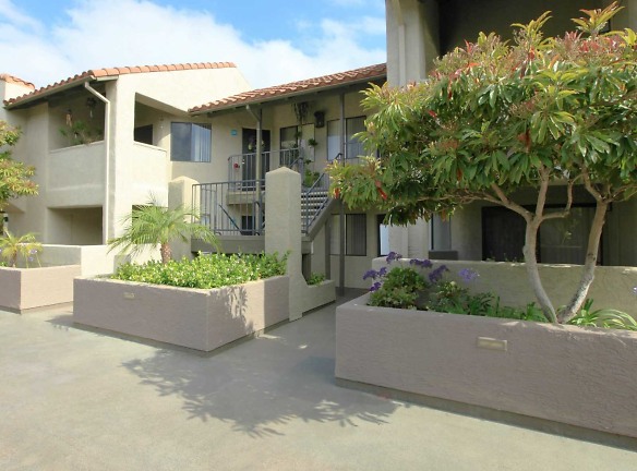 Park Center Place Apartment Homes - Costa Mesa, CA