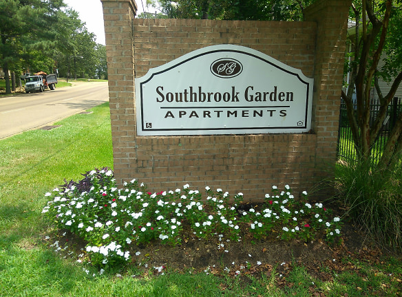 Southbrook Gardens Apartments - Jackson, MS