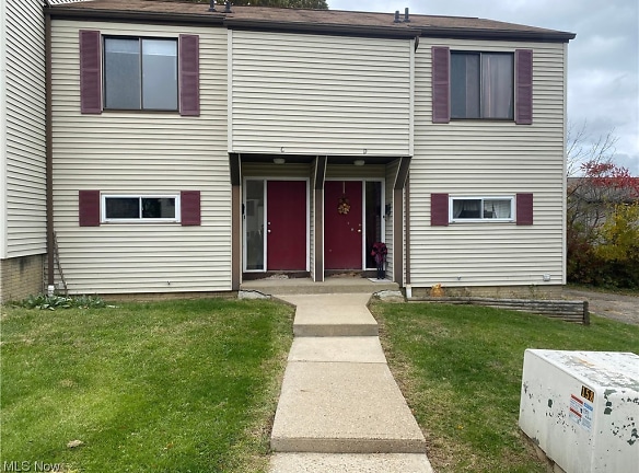 140 Orchard Dr - Saint Clairsville, OH