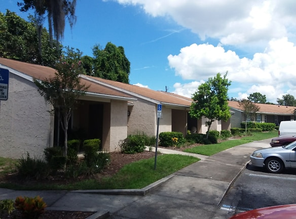 Little Oaks Apartments - Eustis, FL