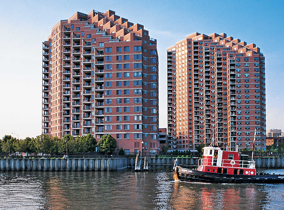 Portside Towers Apartments - Jersey City, NJ