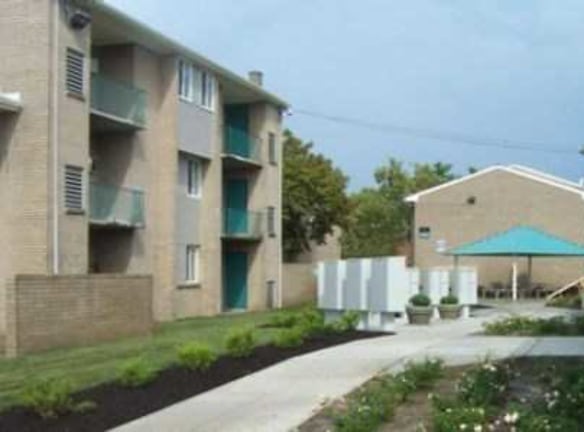 Greenbelt Apartments - Toledo, OH