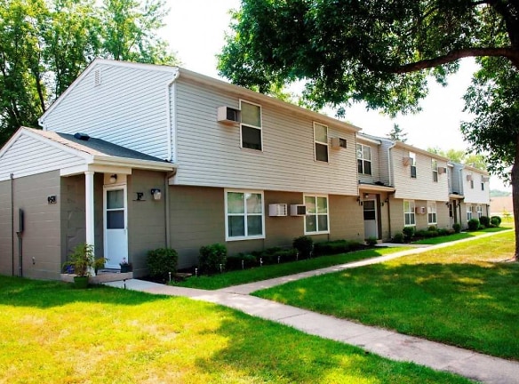 Homestead Village Townhomes - Rochester, MN