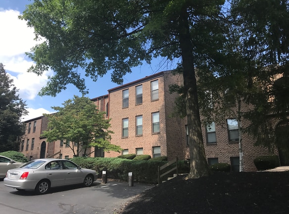 Flying Hills Apartments - Reading, PA