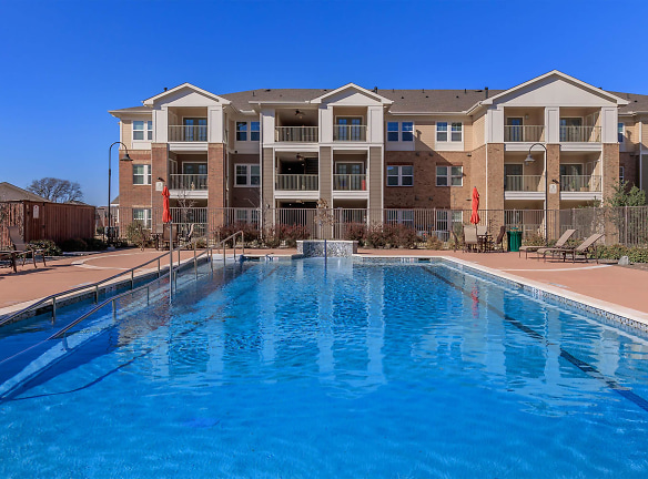 Mariposa Apartment Homes At Spring Hollow (Senior Living 55+) - Saginaw, TX