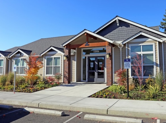 Highland Crossing Apartments - Vancouver, WA