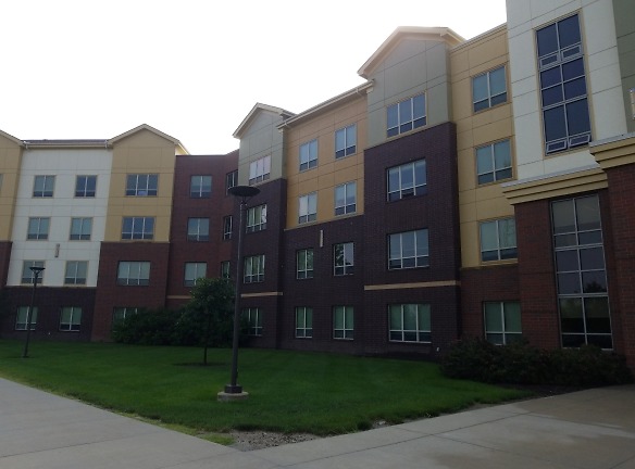 The Village At Neomed Apartments - Rootstown, OH