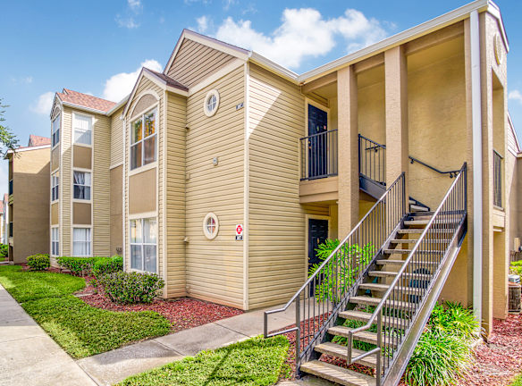 Cricket Club Apartments - Orlando, FL