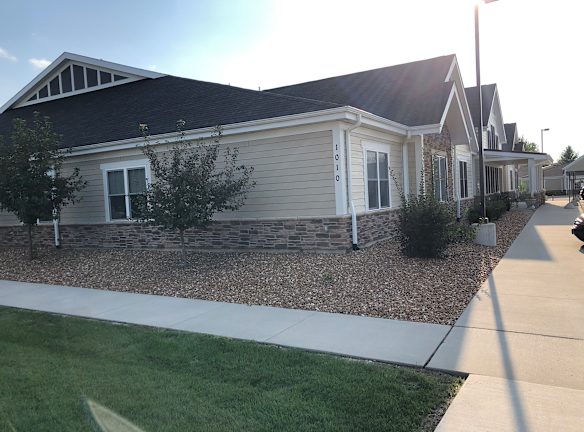 THE VIEW AT PINE RIDGE Apartments 1010 Pine Ridge Court Oconomowoc