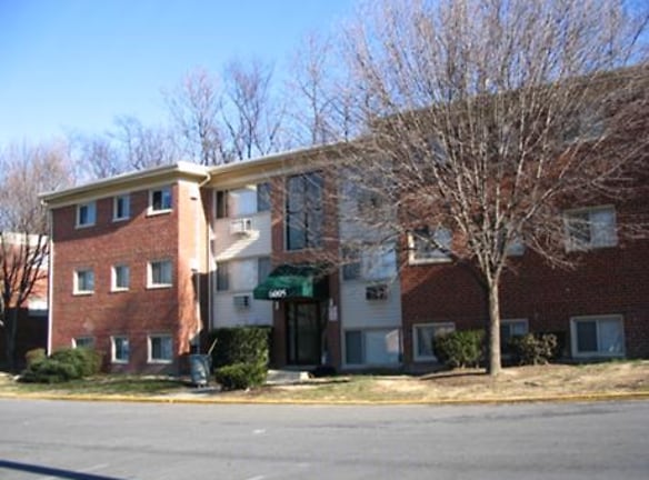Tudor Place Apartments - Hyattsville, MD