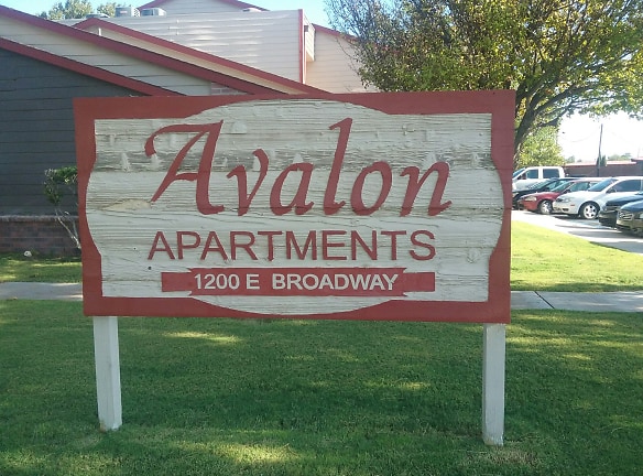 Avalon Cove Broadway Apartments - Hobbs, NM