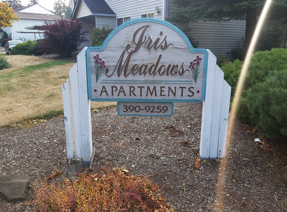 Iris Meadows Apartments - Keizer, OR