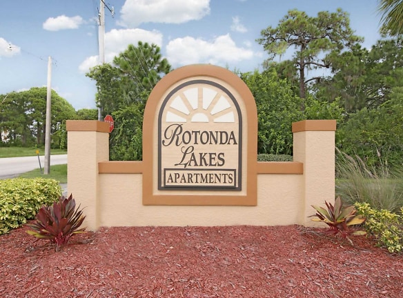Rotonda Lakes Apartments - Rotonda West, FL
