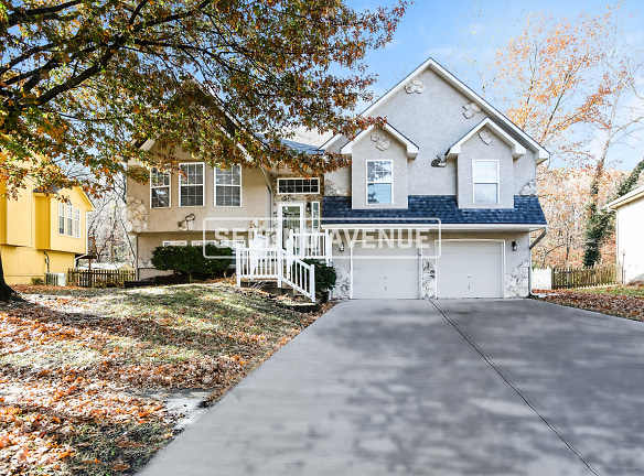 18029 E 31st Terrace Dr S - Independence, MO
