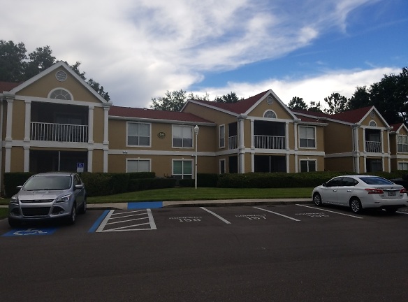 9481 Highland Oak Dr Apartments - Tampa, FL