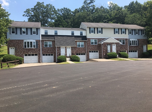 Old Towne Apartments - Cranberry Township, PA