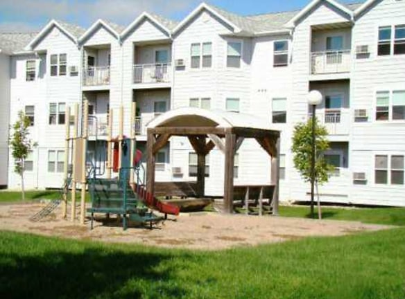 Alberta Heights Apartments - Bismarck, ND