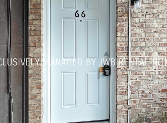 7201 Arlington Expy #66 - Jacksonville, FL