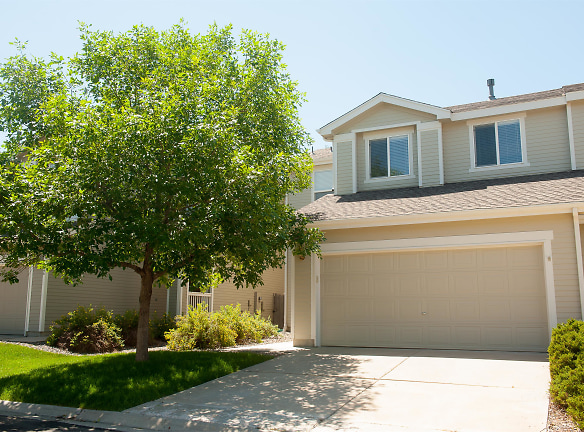 5432 S Picadilly Ct - Aurora, CO