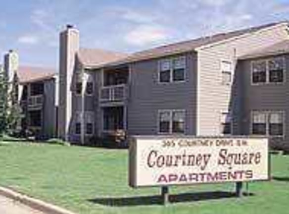 Courtney Square - Decatur, AL