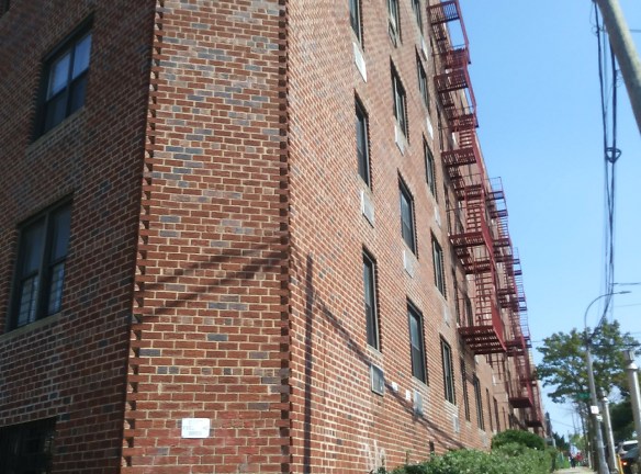 86-04 GRAND AVE Apartments - Elmhurst, NY