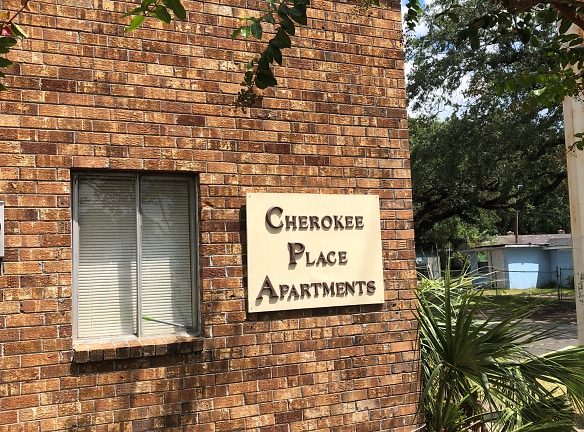 CHEROKEE PLACE Apartments - North Charleston, SC