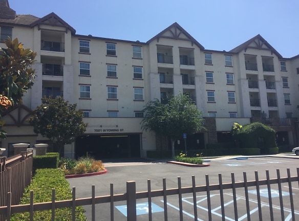 COVENTRY HEIGHTS Apartment Homes - Westminster, CA