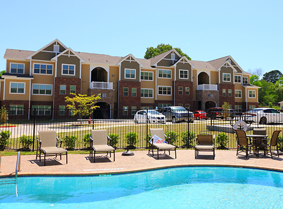 The Residences At Earl Campbell Apartments - Tyler, TX