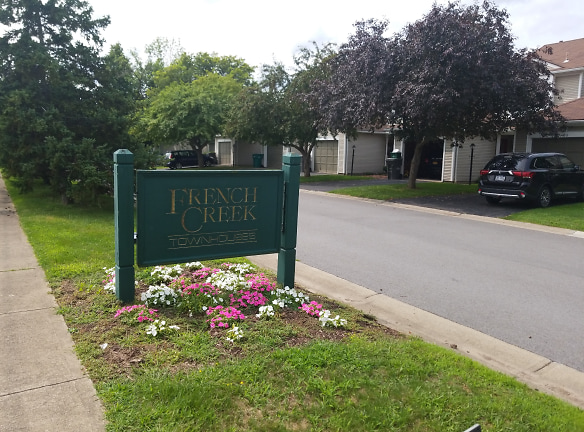 French Creek Townhouses Apartments - Rochester, NY