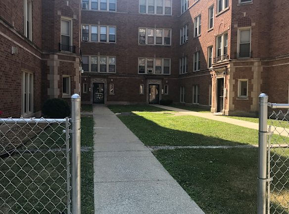 Beverly Neighborhood Apartments Williams Portfolio - Chicago, IL