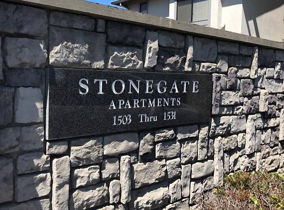 Stonegate Apartments - Salinas, CA