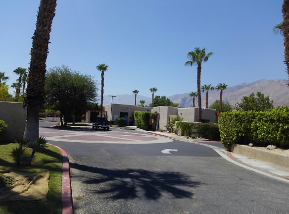 Vista Del Monte Co-op Apartments - Palm Springs, CA