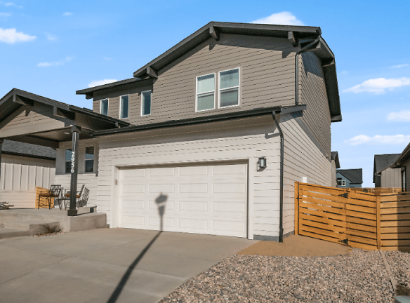 2956 Conquest St - Fort Collins, CO