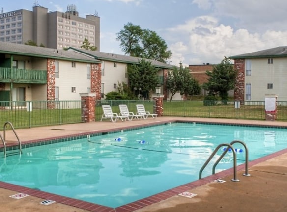 Hillcrest 90 Apartments - Springfield, MO