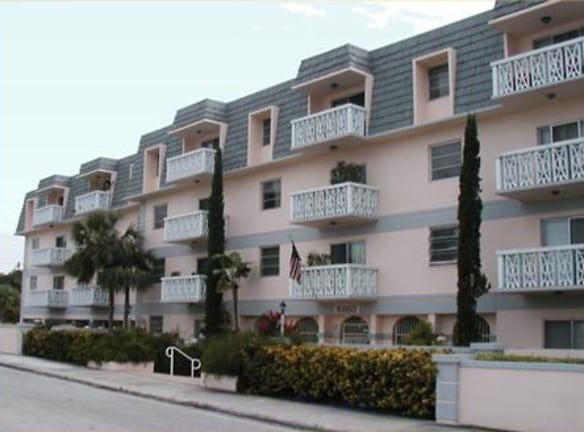 Sunset Square Apartments - Miami, FL
