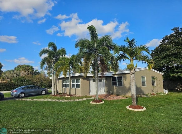2586 NW 58th Ave - Margate, FL