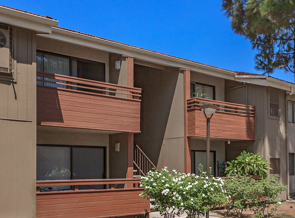 Parcwood Apartment Homes - Corona, CA