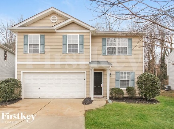 2553 Mulberry Pond Dr - Charlotte, NC