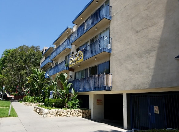 Casablanca West Apartments - Los Angeles, CA