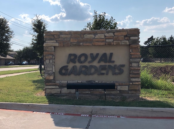 Royal Gardens Apartments - Wichita Falls, TX