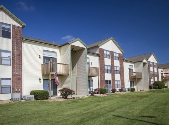 Polo Club Apartments & Townhomes - Springfield, MO