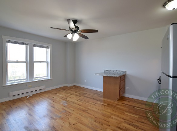 7450 N Greenview Ave unit 64 - Chicago, IL