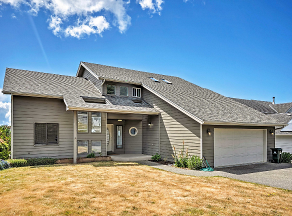 850 Prefontaine Dr - Coos Bay, OR