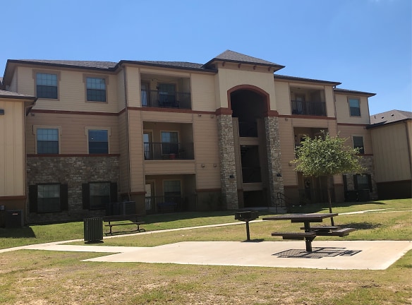 River Bank Village Apartments - Laredo, TX