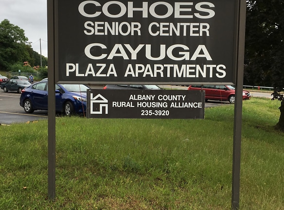 Cayuga Plaza Apartments - Cohoes, NY