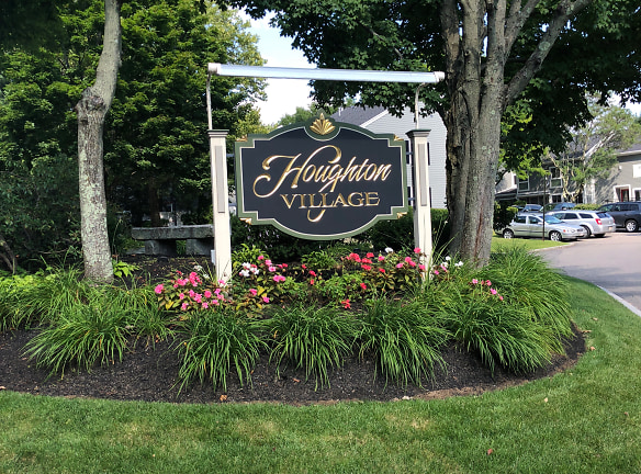Houghton Village Apartments - Newton, MA