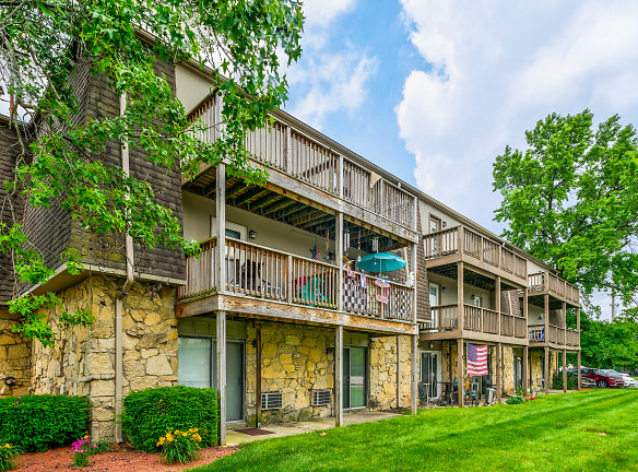 Bloomfield Apartments - Columbus, IN