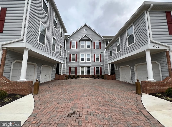 5000 Hollington Dr #305 - Owings Mills, MD